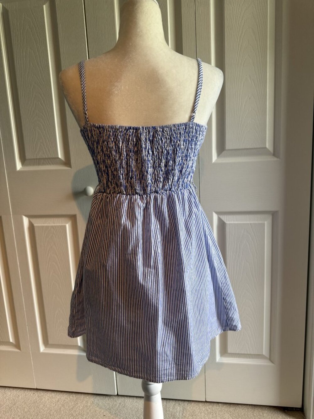 Women's White and Blue Striped Casual Mini Dress Size Small Button Front Preppy - Picture 2 of 6